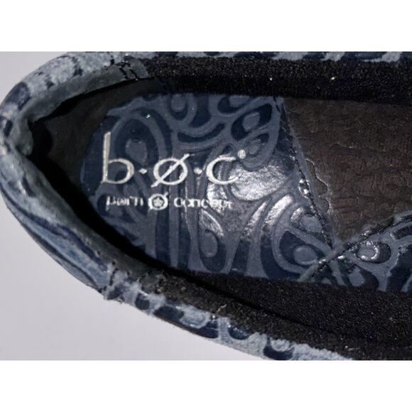 BOC Born Concept Women's Peggy Shoes Navy 8.5 Embossed Paisley Slip-On Clogs EUC - Picture 12 of 13